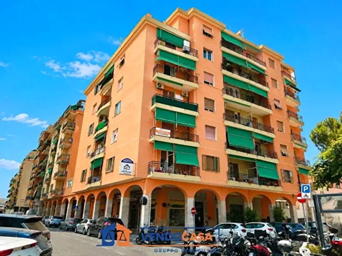 Appartamento trilocale in vendita in Corso Europa, Loano