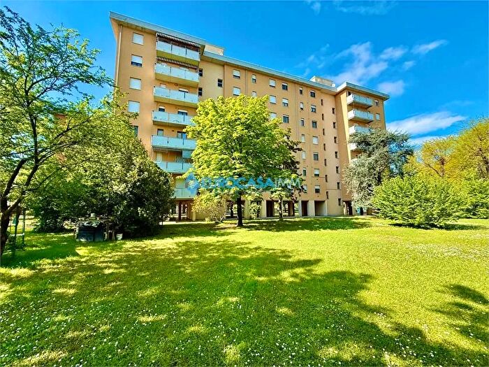 Appartamento trilocale in vendita in Via Praga Carpi Mo, Carpi