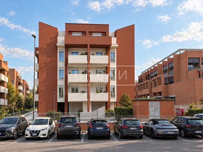 Appartamento quadrilocale in vendita in Via Corelli, Forli'