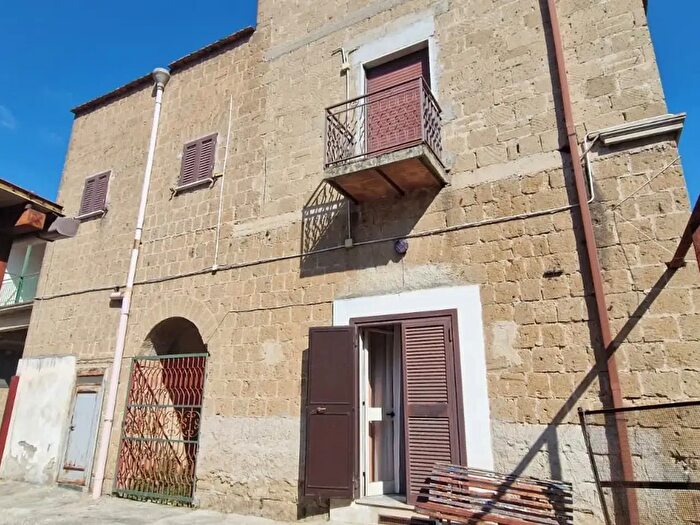 Appartamento trilocale in vendita in Via Sannitica Snc, Valle Di Maddaloni