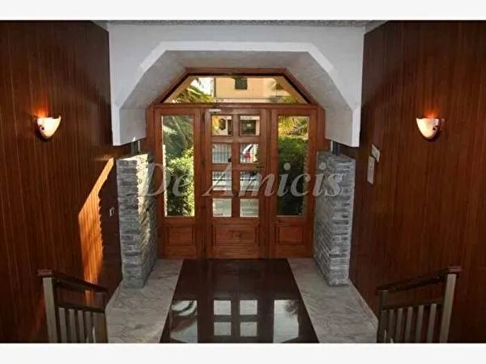 Appartamento bilocale in vendita in Via Giulio Cesare, Roma