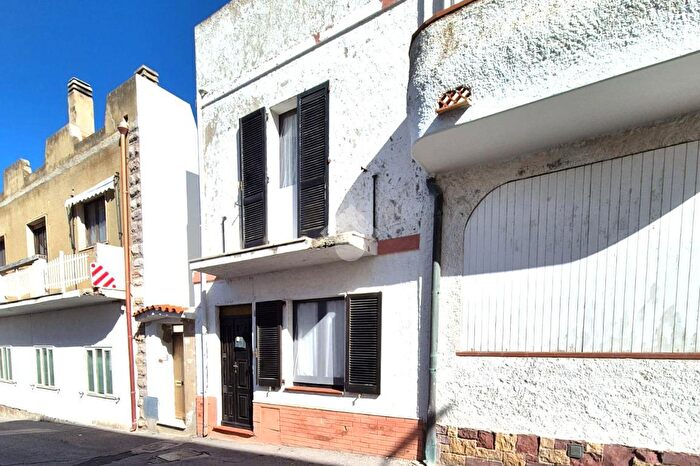 Appartamento trilocale in vendita in Via Savoia, Calasetta