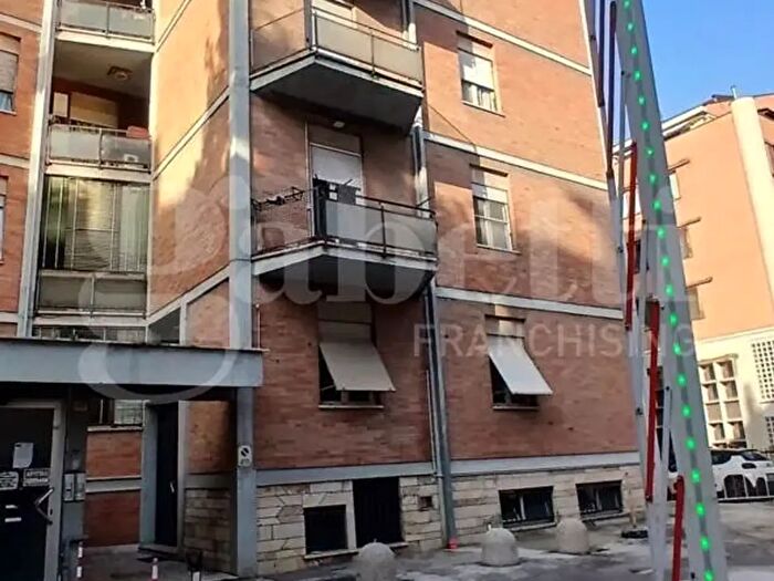 Appartamento quadrilocale in vendita in Viale Cesare Battisti, Terni