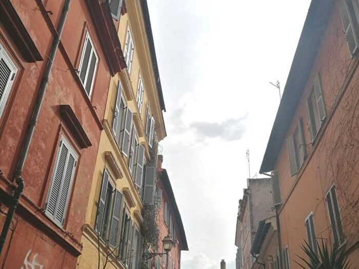 Appartamento trilocale in affitto in Vicolo del Leopardo, Trastevere, Roma