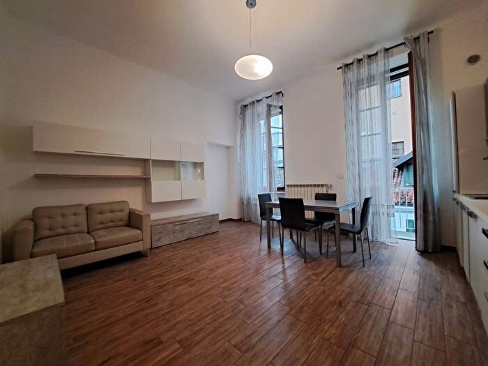 Appartamento bilocale in affitto in Via dellAccademia Albertina, Via della Rocca, Torino