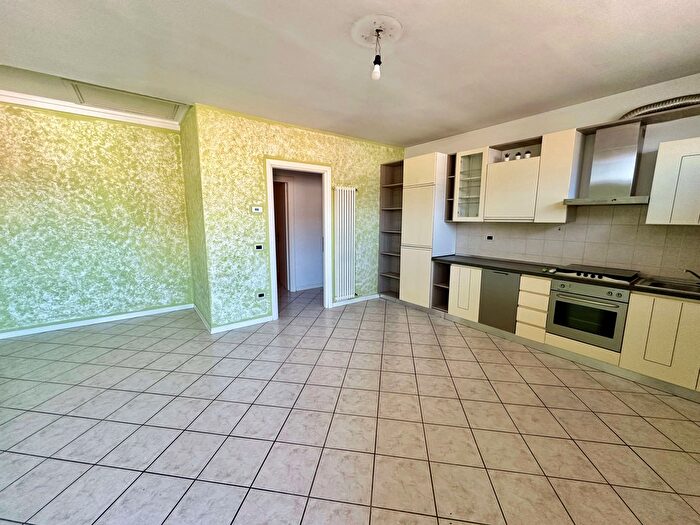 Appartamento trilocale in vendita in Via Ciarpi, Porcari