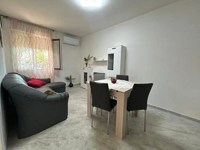 Appartamento trilocale in vendita in Viale Giacomo Puccini, Ravenna