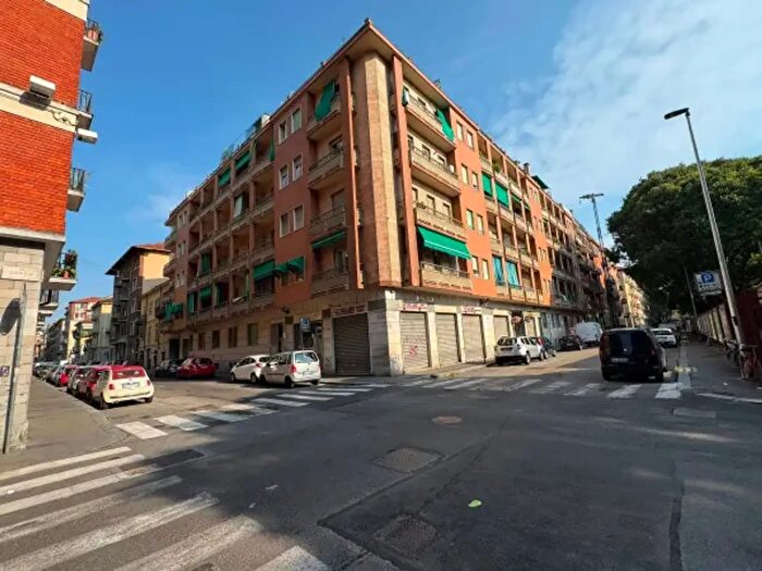 Appartamento trilocale in vendita in Via Tiziano Vecellio, Torino