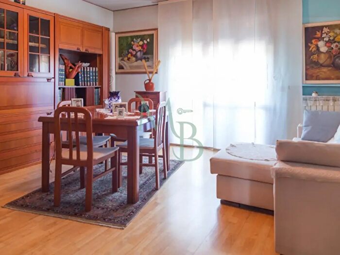Appartamento con 5 locali in vendita in Via G Franco, Cadoneghe