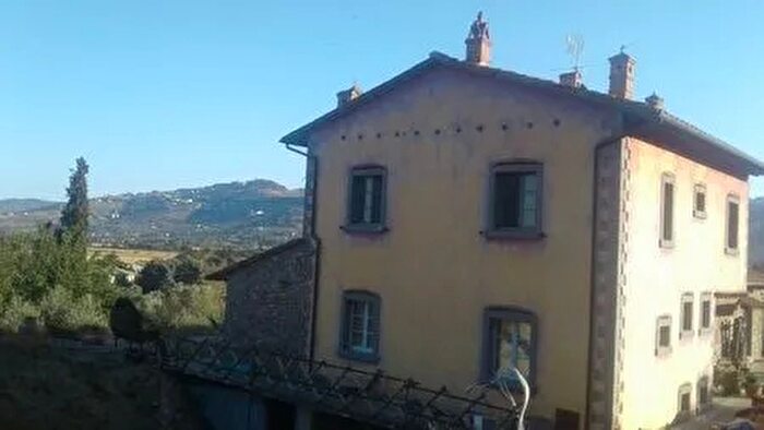 Casa in affitto in Cortona