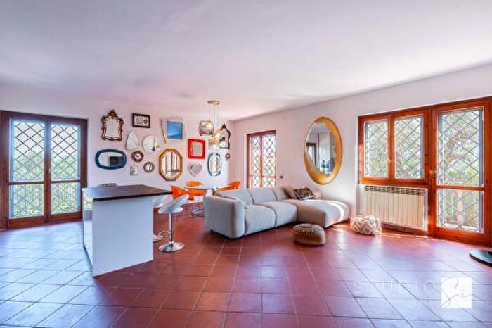 Casa con 6 locali in vendita in Via della Romola, San Casciano In Val Di Pesa