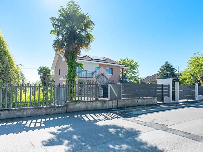 Appartamento quadrilocale in vendita in Appartamento in Villa Via Roma, Rivalta Di Torino