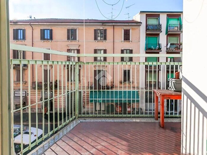 Case in Vendita e in Affitto - 3