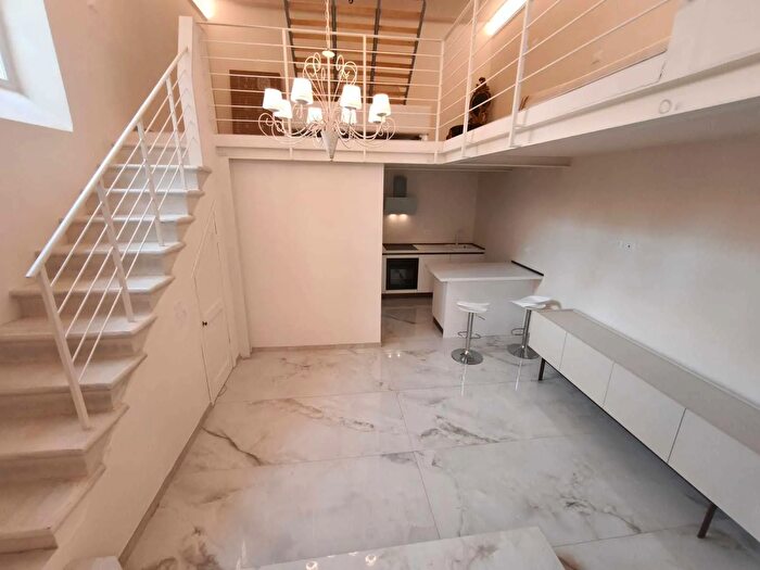 Appartamento monolocale in affitto in Pietrasanta