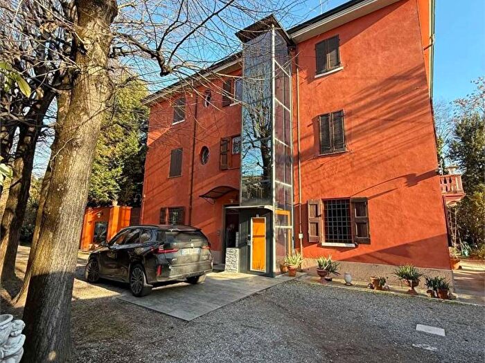 Casa con 6 locali in affitto in SantAgnese Università, Modena