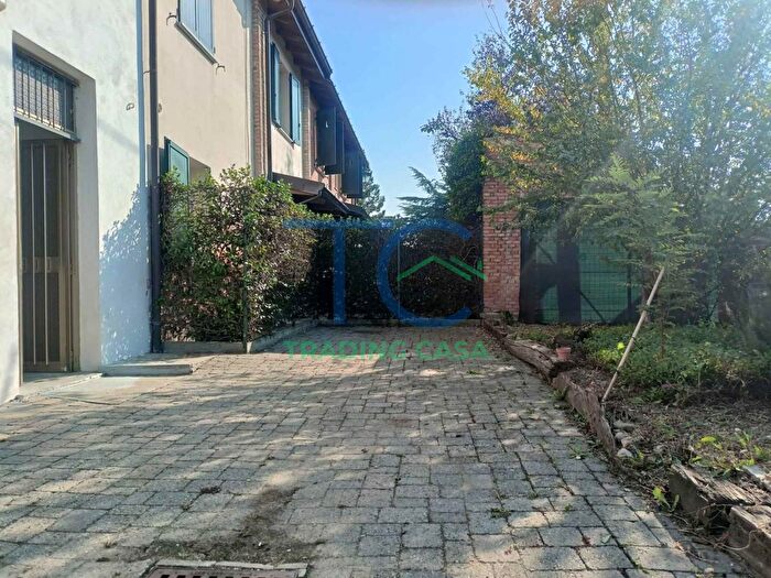 Casa bilocale in vendita in Via Palermo, San Giorgio Piacentino