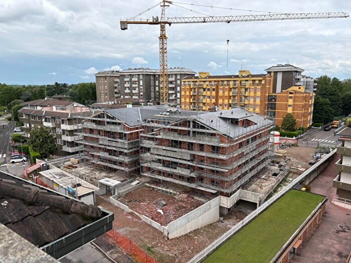 Case in Vendita e in Affitto - 2