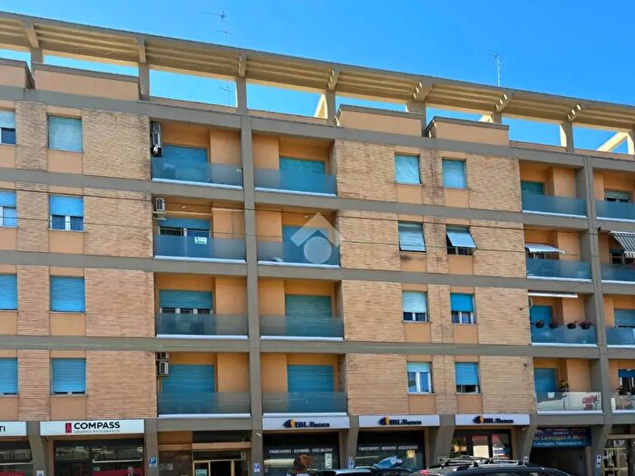 Appartamento quadrilocale in vendita in Via Martiri della Resistenza, Ancona