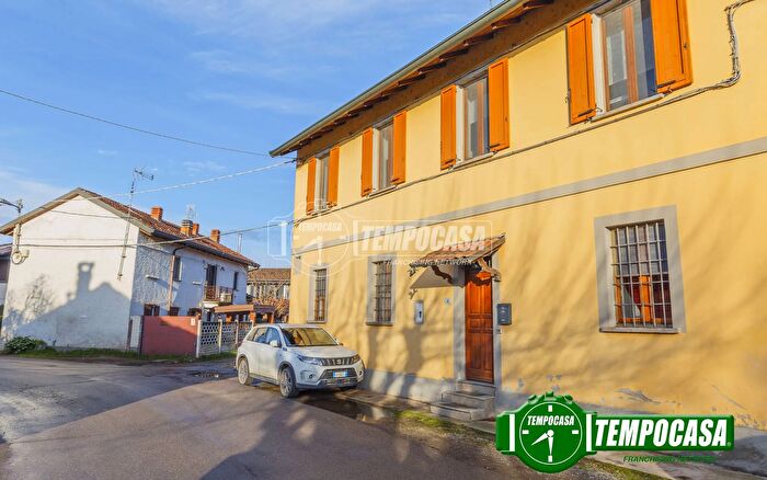 Casa trilocale in vendita in Via Monte Nero, Calvignasco