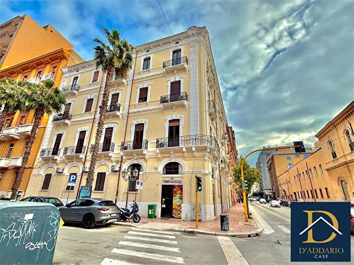 Appartamento con 5 locali in affitto in Corso Umberto, Borgo, Taranto