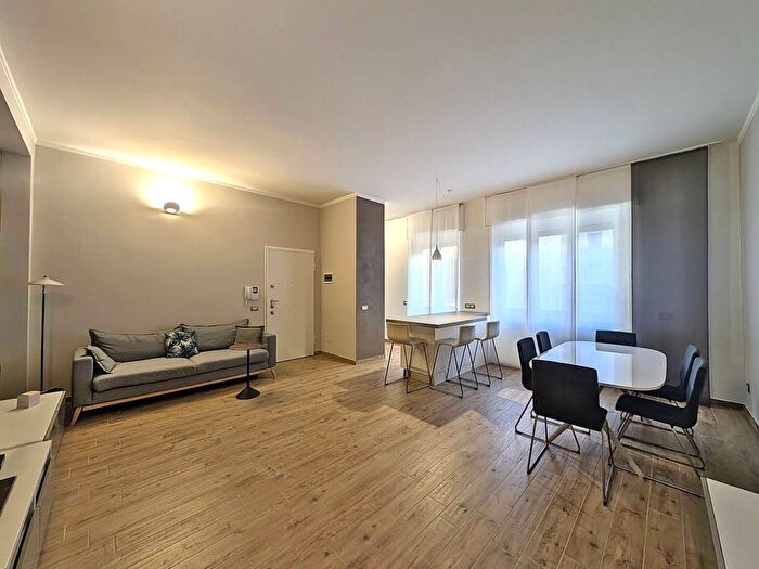 Appartamento bilocale in affitto in Via Aldo Lusardi, Quadronno Crocetta, Milano