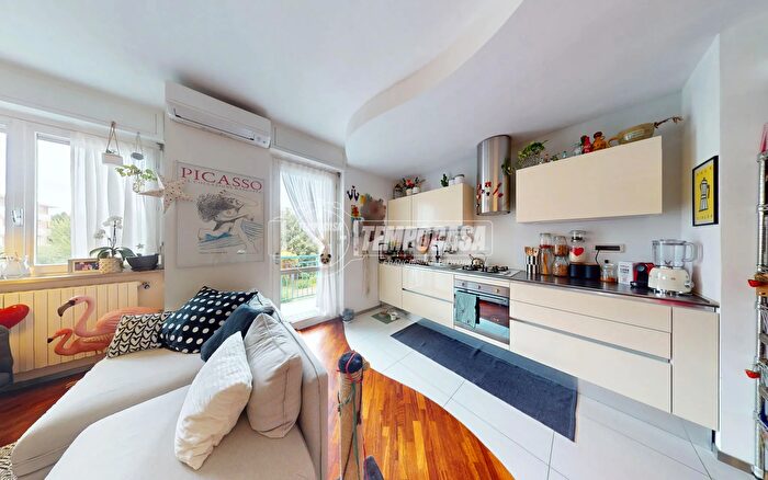 Appartamento trilocale in vendita in Caselle Torinese