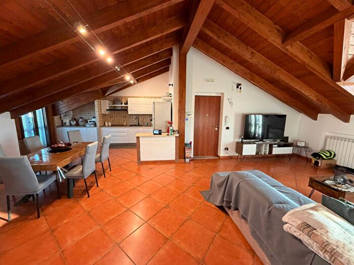 Casa trilocale in affitto in Via Madonna delle Grazie, Centro, Mugnano di Napoli