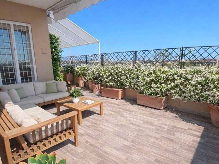 Casa con 6 locali in affitto in Via di san valentino, Euclide, Roma