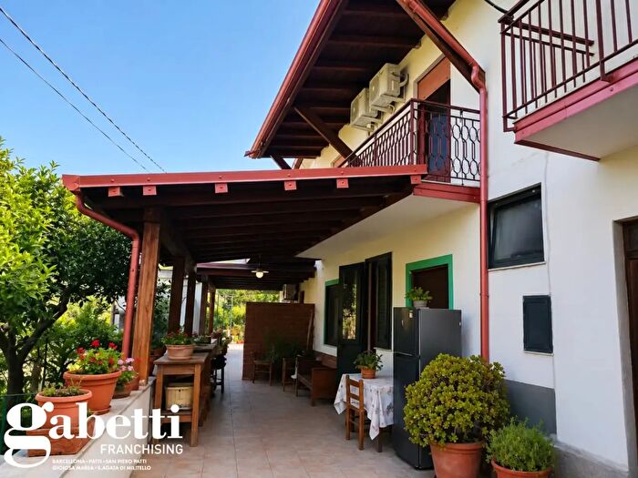 Casa con 5 locali in vendita in Cda Santa Lucia, Gioiosa Marea