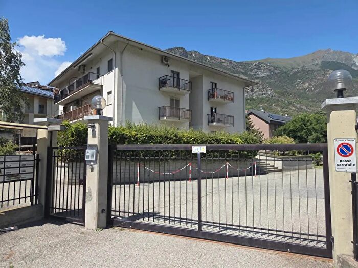 Case in Vendita e in Affitto - 3