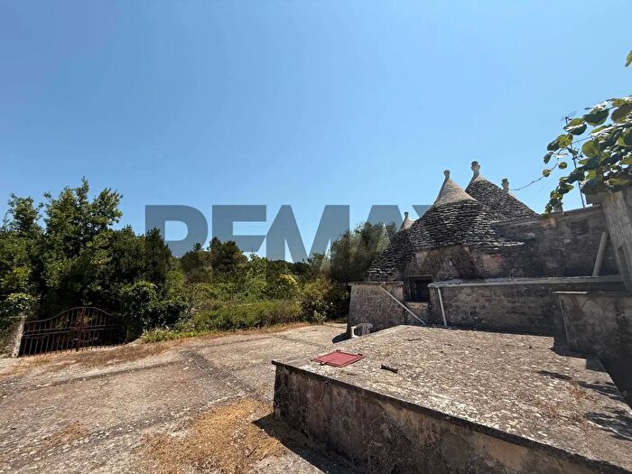 Casa quadrilocale in vendita in Contrada Figazzano, Cisternino