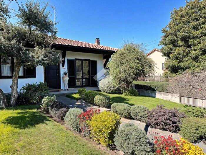 Casa trilocale in vendita in Via Cascina Lavezzari, Cermenate