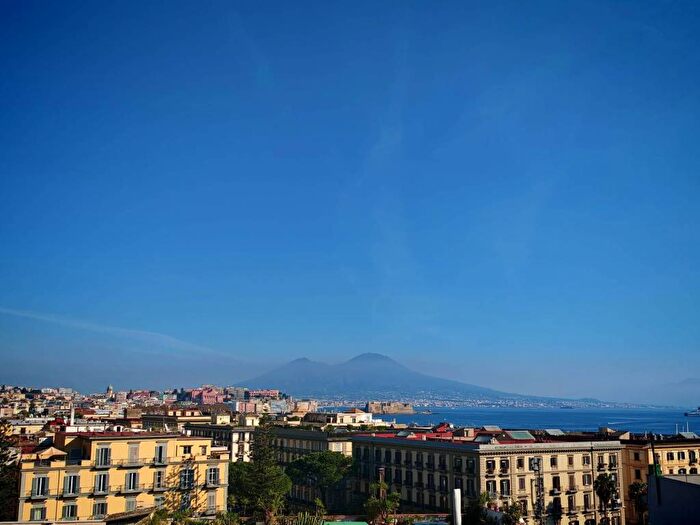 Appartamento con 5 locali in affitto in Rampe SantAntonio a Posillipo, Posillipo, Napoli