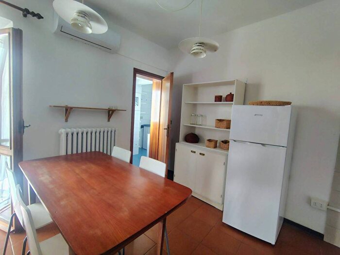 Appartamento bilocale in affitto in Via San Martino, Centro Storico, Reggio Emilia