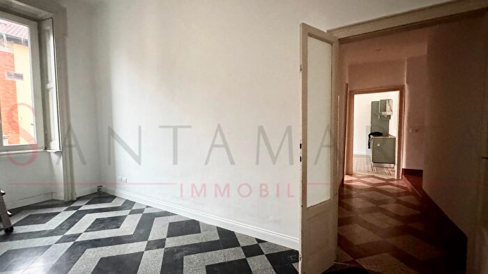 Appartamento trilocale in affitto in Via Carlo Poma, Milano