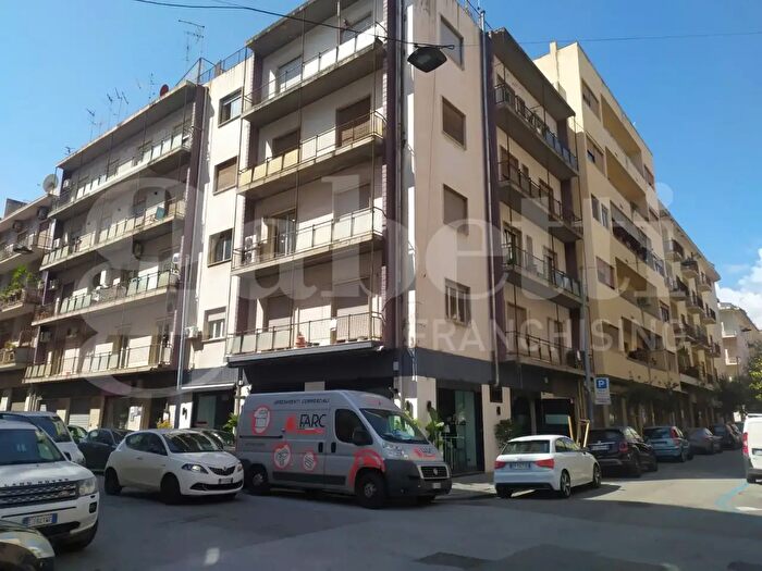 Appartamento quadrilocale in vendita in Via Ugo Bassi, Messina