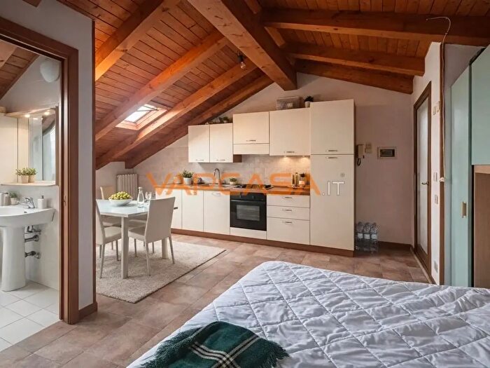 Appartamento monolocale in vendita in Via Tadini, Romano Di Lombardia