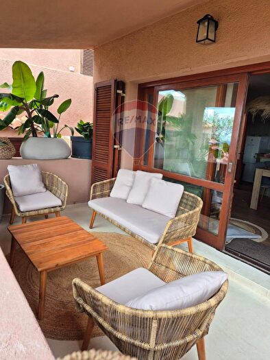 Appartamento trilocale in vendita in Loc Costa Paradiso Via La Traisedda, Trinità dAgultu e Vignola