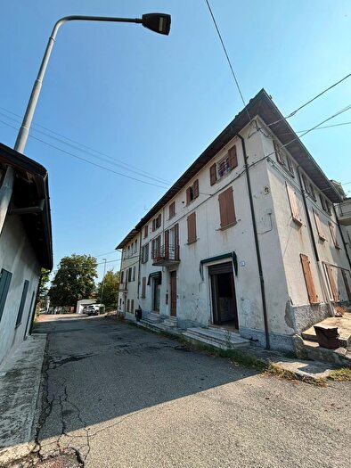 Appartamento con 5 locali in vendita in Fornovo Di Taro