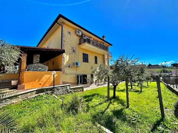 Appartamento bilocale in vendita in Via Arsoli, Guidonia Montecelio