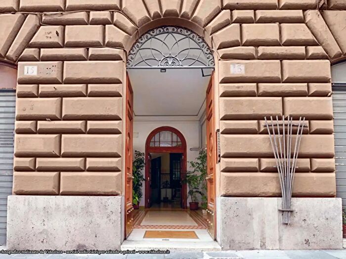 Appartamento in affitto in Via Raffaele Cadorna, Roma