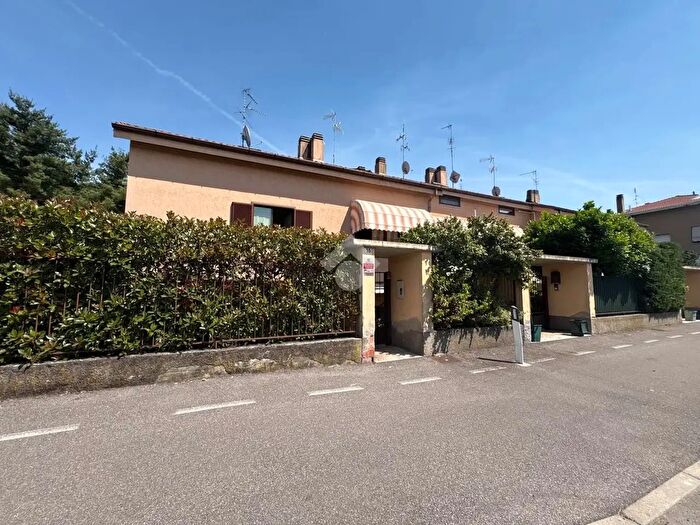 Casa quadrilocale in vendita in Via per San Giorgio, Legnano
