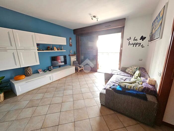 Appartamento trilocale in vendita in Via Cesare Terranova, Corbetta