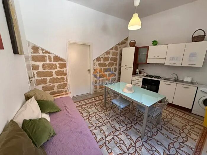 Casa con 5 locali in vendita in Via Discesa Marina, Castellammare Del Golfo