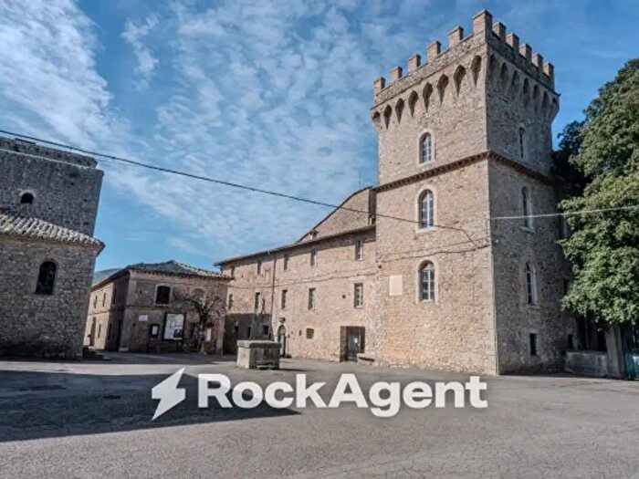 Casa con 6 locali in vendita in Località Morruzze, Baschi