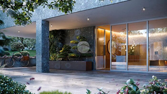 Appartamento quadrilocale in vendita in Via Caduti in Missione di Pace, Milano