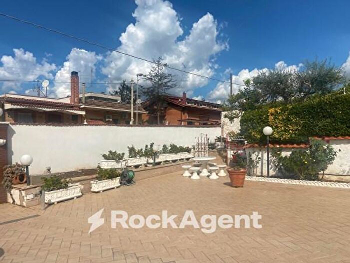 Casa trilocale in vendita in Via G Donizetti, Zagarolo