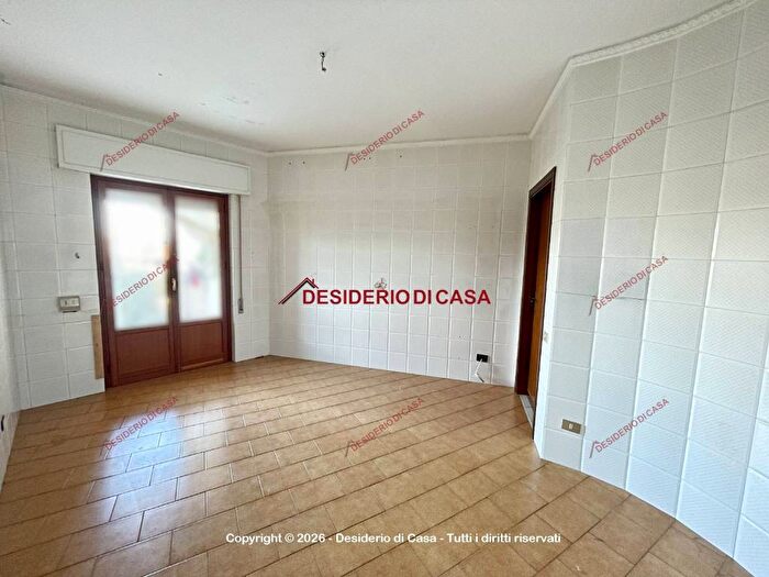 Appartamento con 5 locali in affitto in Via Papa Giovanni XXIII, Centro, Bagheria