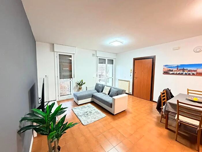 Appartamento quadrilocale in affitto in Via Monte Celo, Venezia