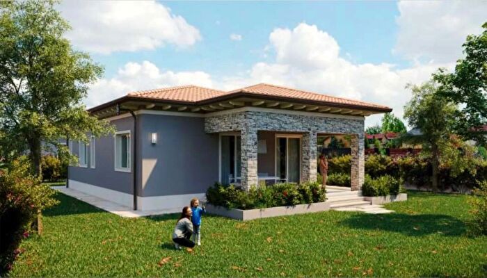 Casa con 7 locali in vendita in Pietrasanta